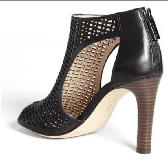 Louise et Cie Shoes, Sz 9 - Picture 4 of 4